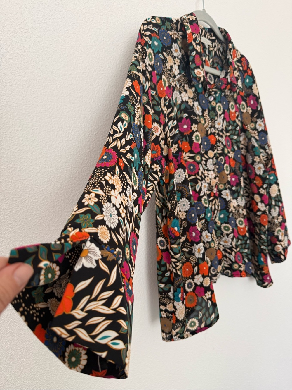 Chenault Floral Print Long Sleeve Button Front Blouse Top Black Colorful XL - Picture 3 of 14